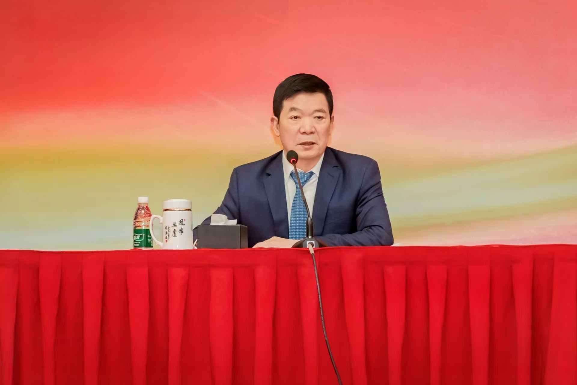 侯總.jpg